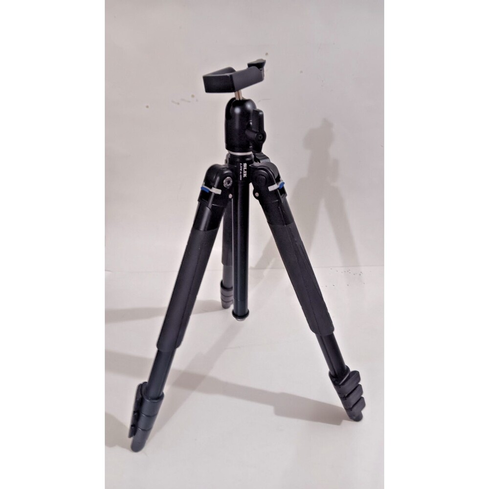 Slik Lite AL-420M Tripod with LED Center Column Flashlight